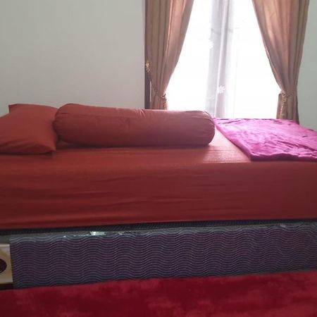 Richandy House - 3 Bedroom Full Ac & Hot Water Kejayan エクステリア 写真