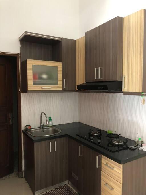 Richandy House - 3 Bedroom Full Ac & Hot Water Kejayan エクステリア 写真