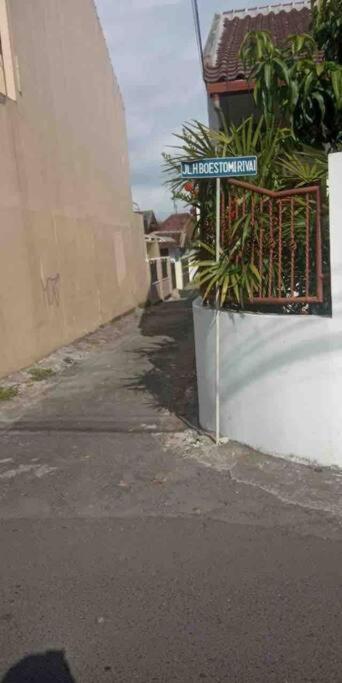 Richandy House - 3 Bedroom Full Ac & Hot Water Kejayan エクステリア 写真