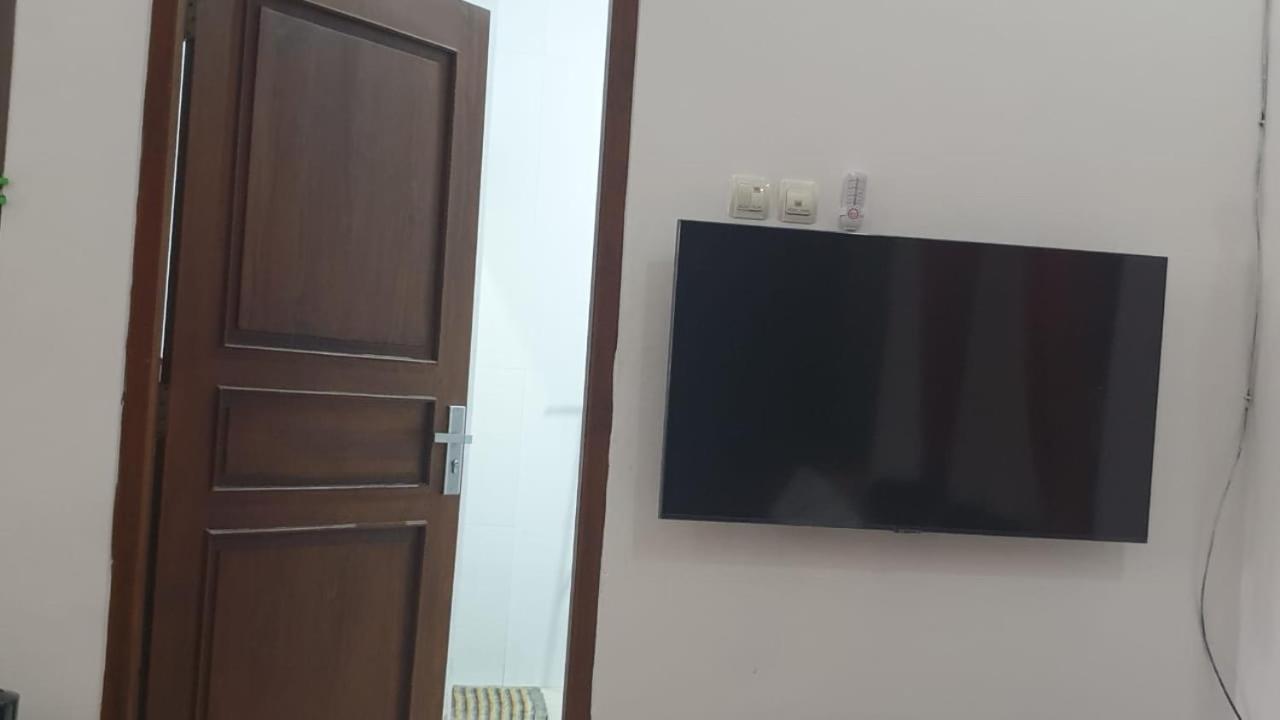Richandy House - 3 Bedroom Full Ac & Hot Water Kejayan エクステリア 写真
